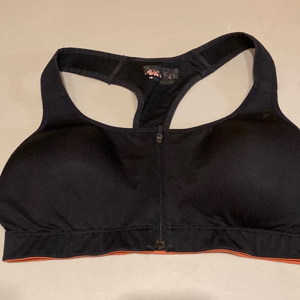 Underarmour Zip Up Front Sports Bra 36 D